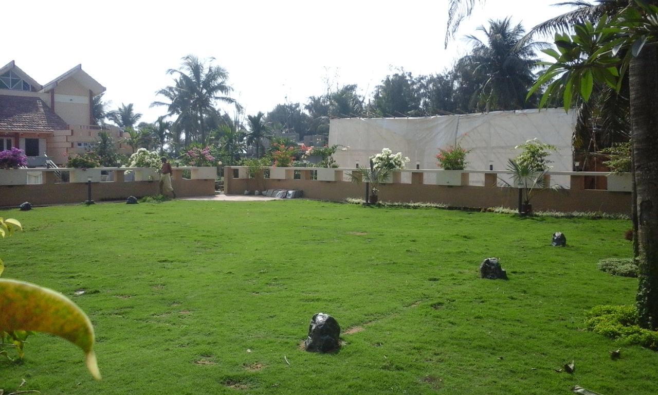 Blue Bay Resort Puri Exterior photo